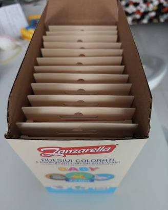 Zanzarella 12 confezioni da 24 Adesivi diffusori