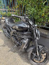 Benelli 502c incidenta parzialmente