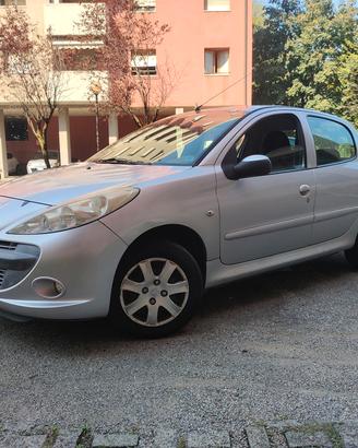 Peugeot 206 benzina 2011  euro 5 ok neo 