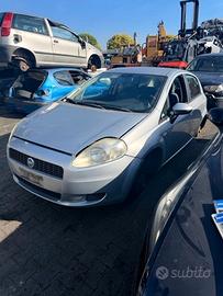 Ricambi Fiat Grande Punto 1.2 5P Anno 2006 Codice 