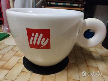 Maxi tazza gigante Illy caffè sgabello seduta