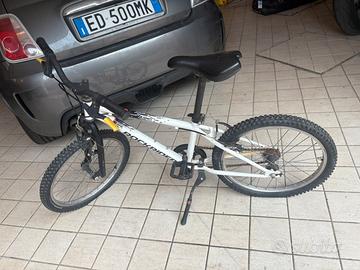 Bici Rockrider ST100 bambino