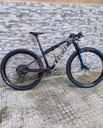 Trek Supercaliber Gen 2 entra e leggi