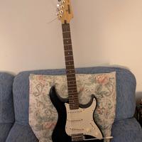 Yamaha Pacifica eg303