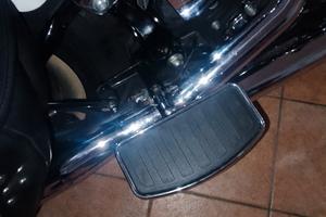 Pedane  per moto custom
