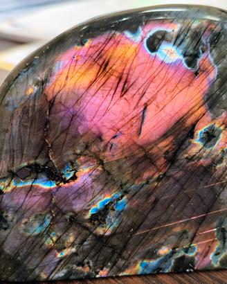 Labradorite Prem. Flash Rosa Viola Gigante 548,8 g