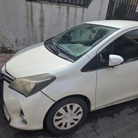 Toyota Yaris 2015 3 serie 5P benzina