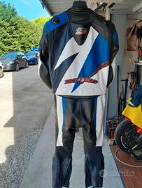 tuta in pelle motociclista 