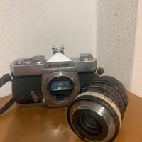 fotocamera reflex analogica Konica Autoreflex T.