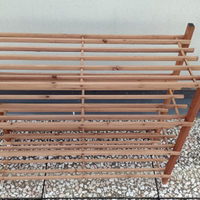 Portascarpe in listelli di legno