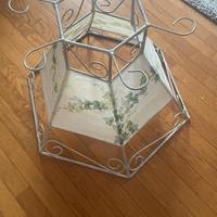 Lampadario artigianale in ferro battuto con decori