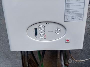 CALDAIA THEMATEK F24 E BT CAMERA STAGNA METANO