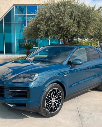 Porsche Cayenne Coupé 3.0 V6 E-Hybrid SUPER T-STOC
