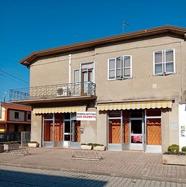 Negozio 91 mq a Serravalle (Riva del Po, FE)