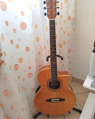 Chitarra acustica Eko Duo 018
