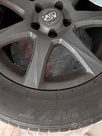 4 cerchi in lega MSW 17 + 4 gomme invernali
