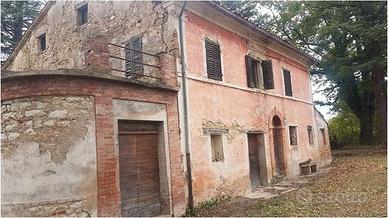 Rustico da ristrutturare