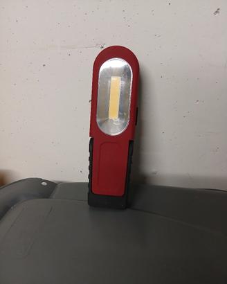 lampada da officina