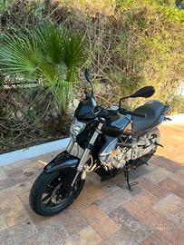 Benelli BN302 2016 - 9.700 km - Pari