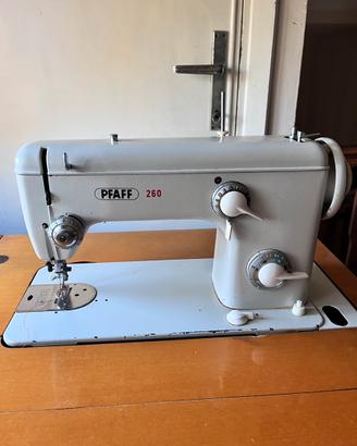 Macchina cucito PFAFF260