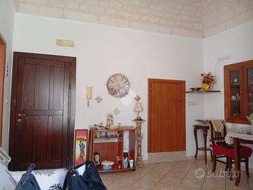 2 LOCALI A MARTINA FRANCA