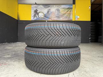 2 Gomme Hankook 225/50R18 4 Stagioni 90% Residui