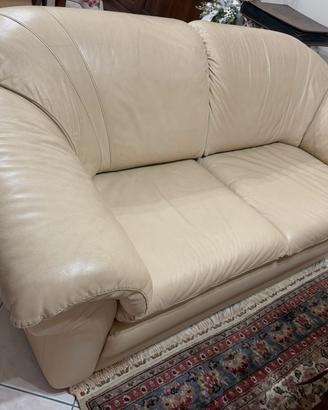 Divano e 2 poltrone 