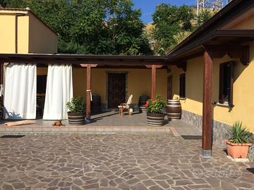 Villa 200 metri dal mare ampio con giardino