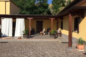 Villa 200 metri dal mare ampio con giardino