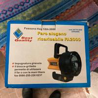 Faro alogeno ricaricabile FA 2000