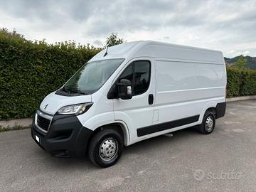PEUGEOT Boxer 2.2BHDi 140 S&S L2H2 - 2023