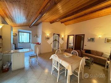 CASA INDIPENDENTE A MONTEFIASCONE