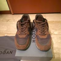 Hogan R261 allacciato uomo. Marrone grigio.