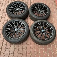 Pirelli Run Flat  245/45 R20 & 275/40 R20 . BMW X4