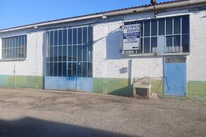 Officina capannone meccanico