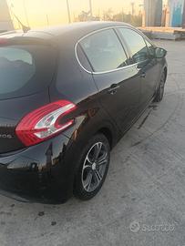 Peugeot 208 anno 2013