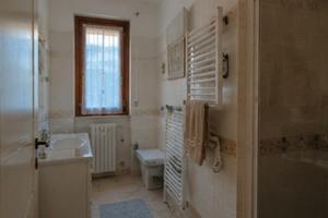 Semindipendente con giardino strada san mauro