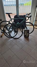 Bicicletta da corsa Bianchi in carbonio 