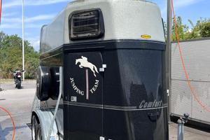 trailer per cavalli
