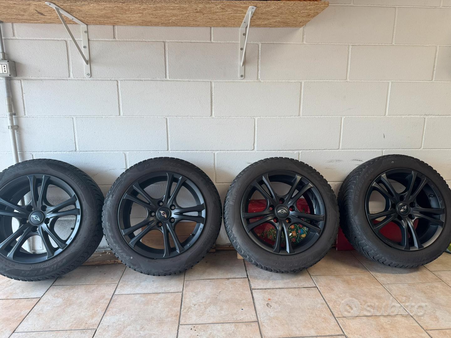 MAGT 100 Prigionieri Per Pneumatici Neve 15 Mm, Chiodi Antiscivolo In Acciaio Per Auto SUV E ATV, Viti Filettate Per Gomme Invernali - Facile Installazione