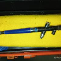 Aerografo con valigetta e accessori
