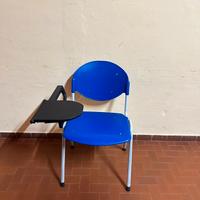 Sedia sala conferenza con scrittoio