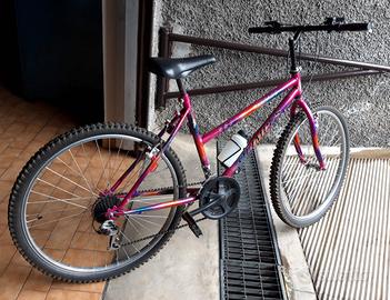 Mountain bike per ragazza