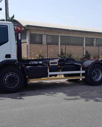 Iveco Eurocargo 180E32 K Scarrabile