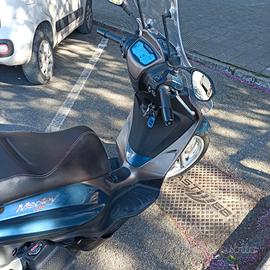 Piaggio 125