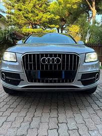 Audi Q5 S-Line Plus