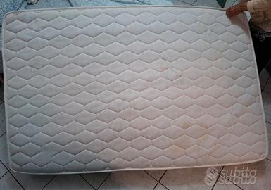 materasso una piazza e mezza buone condizioni 50€