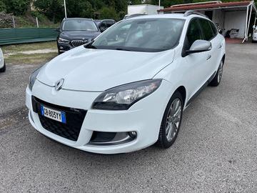 Renault Megane 1.5 dCi 110CV cambio automatico