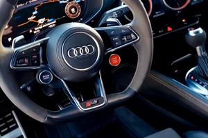 Audi TTRS 2.5 TFSI 4 S-TRONIC 