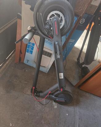monopattino elettrico mikado sports 25km/h